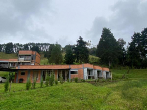 Casa Campestre Condominio El Tesoro Vía Termales de Santa Rosa de Cabal